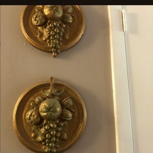 Gorgeous wall round plaque